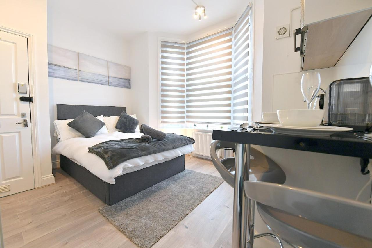 Stylish Studios By Luxestays Fulham London Bagian luar foto