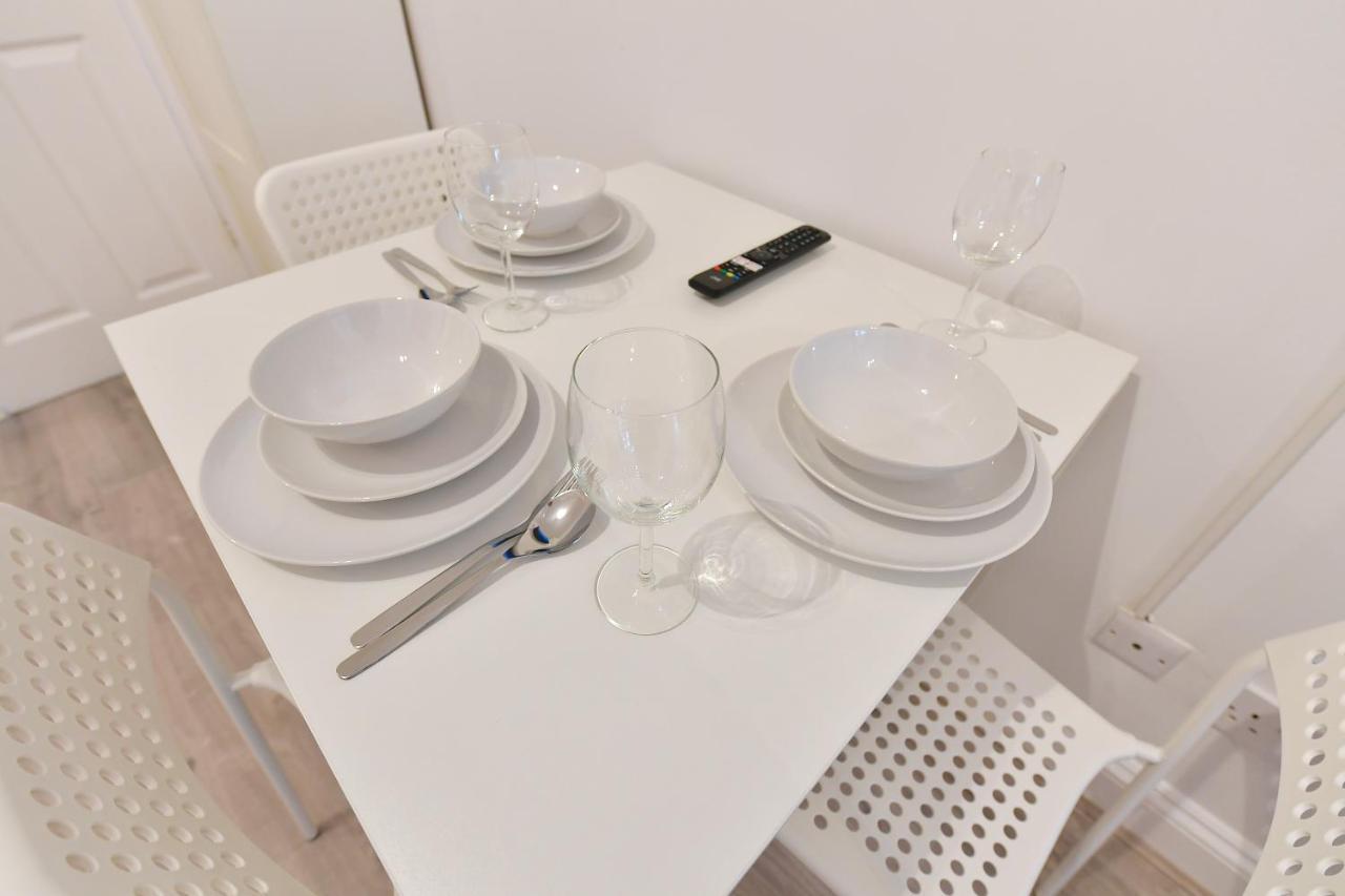 Stylish Studios By Luxestays Fulham London Bagian luar foto